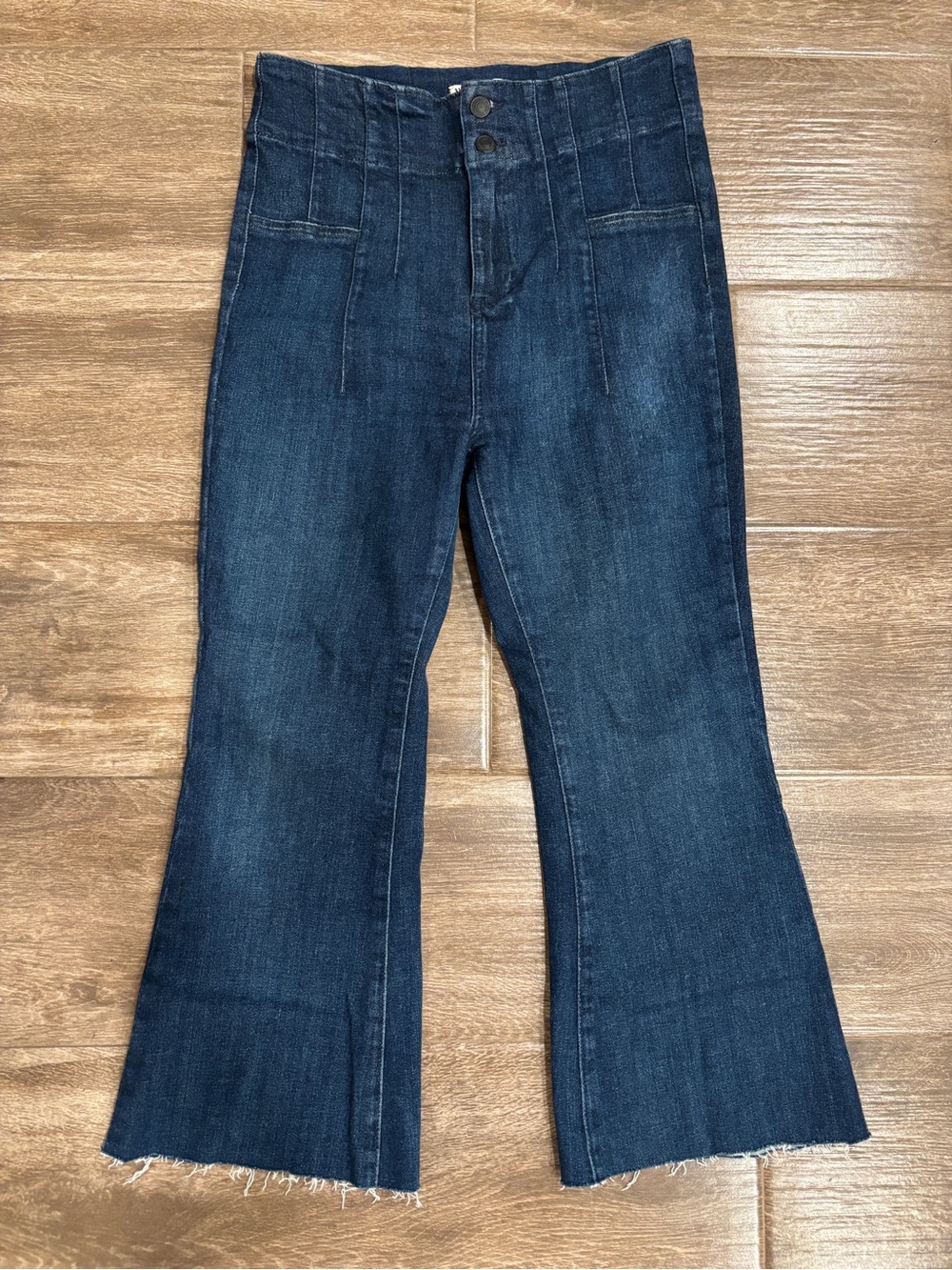 Free People High-Waist Dark Blue Flare Cropped Raw Hem Jeans for Women size 29